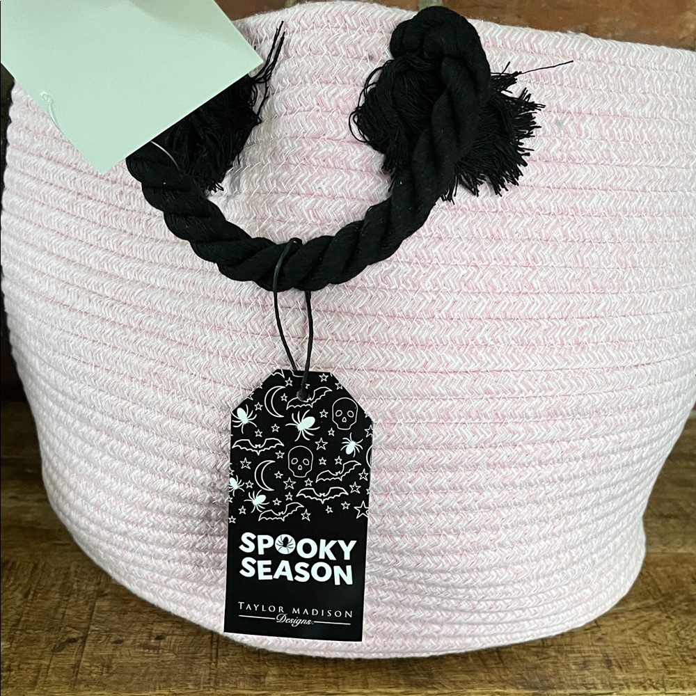 Pink Smiling Pumpkin Basket spooky seasons - Picture 2 of 8
